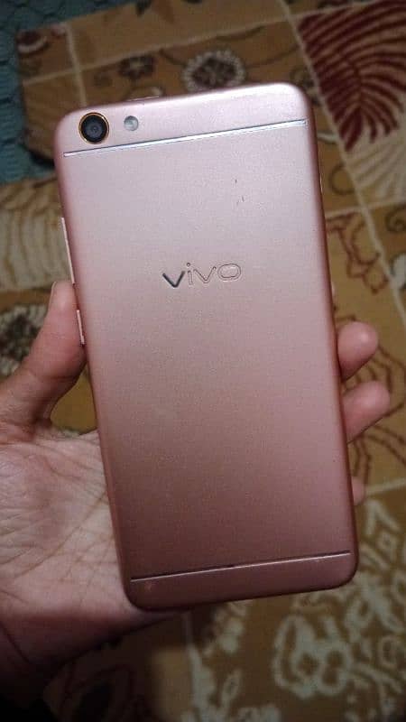 Vivo Y66 1