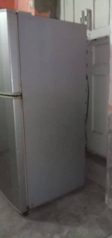 Haier fridge 03064415670 1