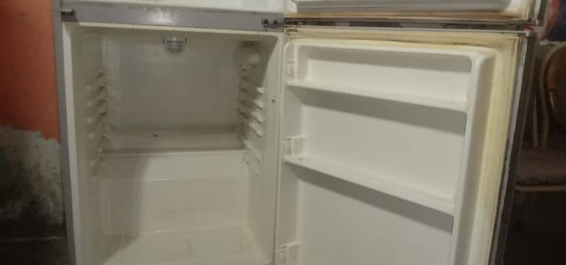 Haier fridge 03064415670 2