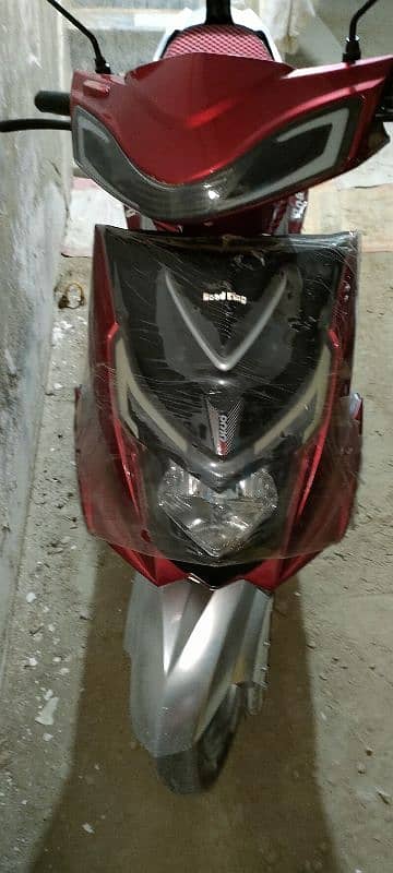 road king electric scooty available for sale good condition 12