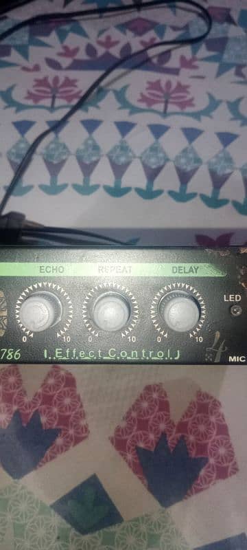 Echo Mixers Receiver 4 Mic Connection 2