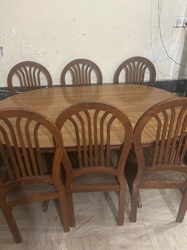 dining table (URGENT SALE) 4