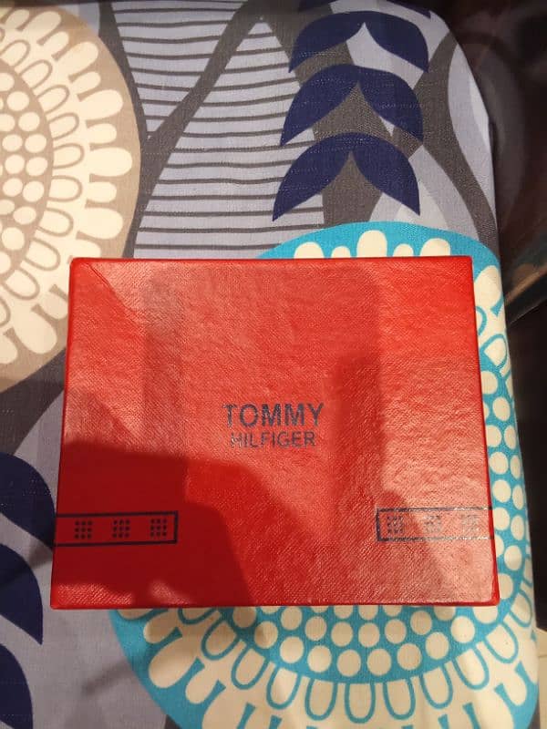 TOMMY HILFIGER PREMIUM MENS WALLET IN PREMIUM BOX 1