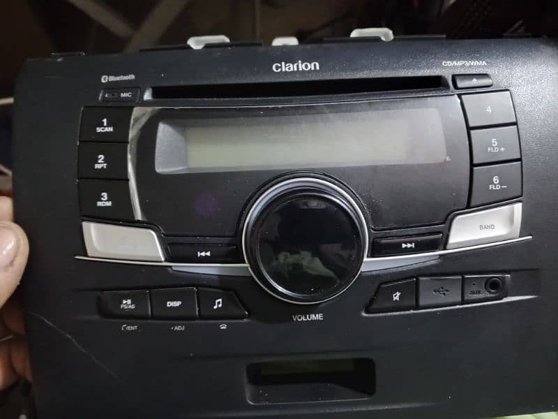 Suzuki Wagon R Multimedia Audio Player Clarion available 0