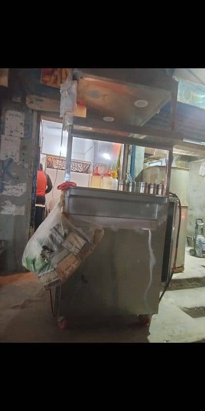 "Commercial Fryer 4.5 ft with Working Area - Slightly Used" 1