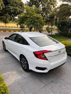 Honda Civic Oriel 2018