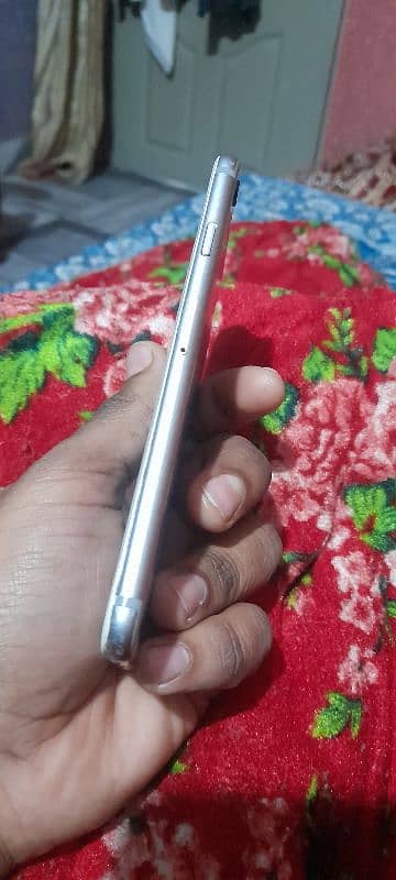 iPhone 6 good condition 4