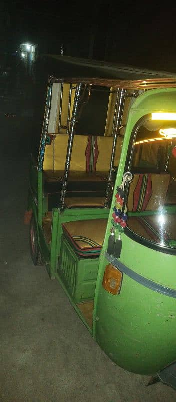 CNG Rickshaw 1