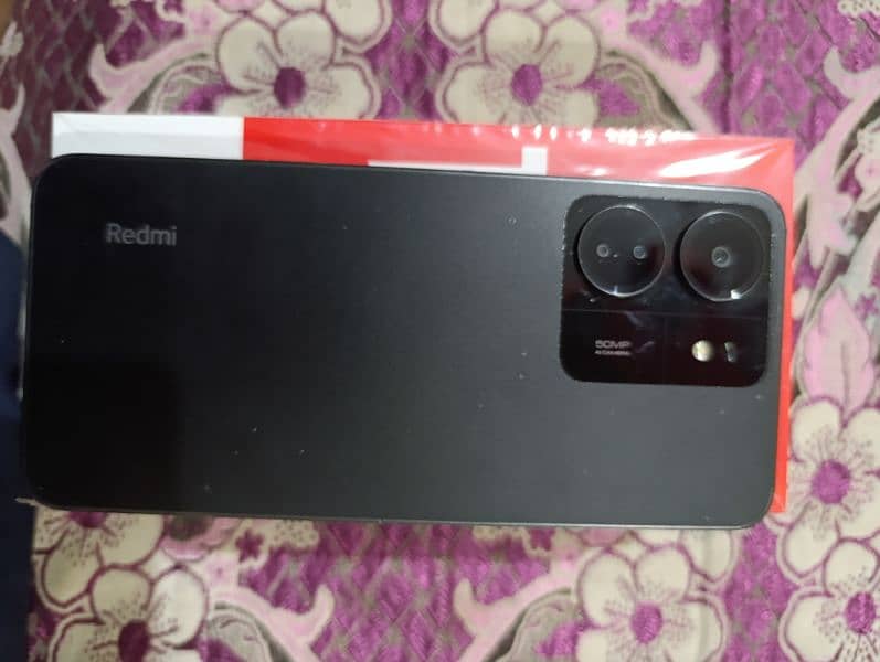 Redmi 13c 6 128 GB complete box with 11 month warranty 0