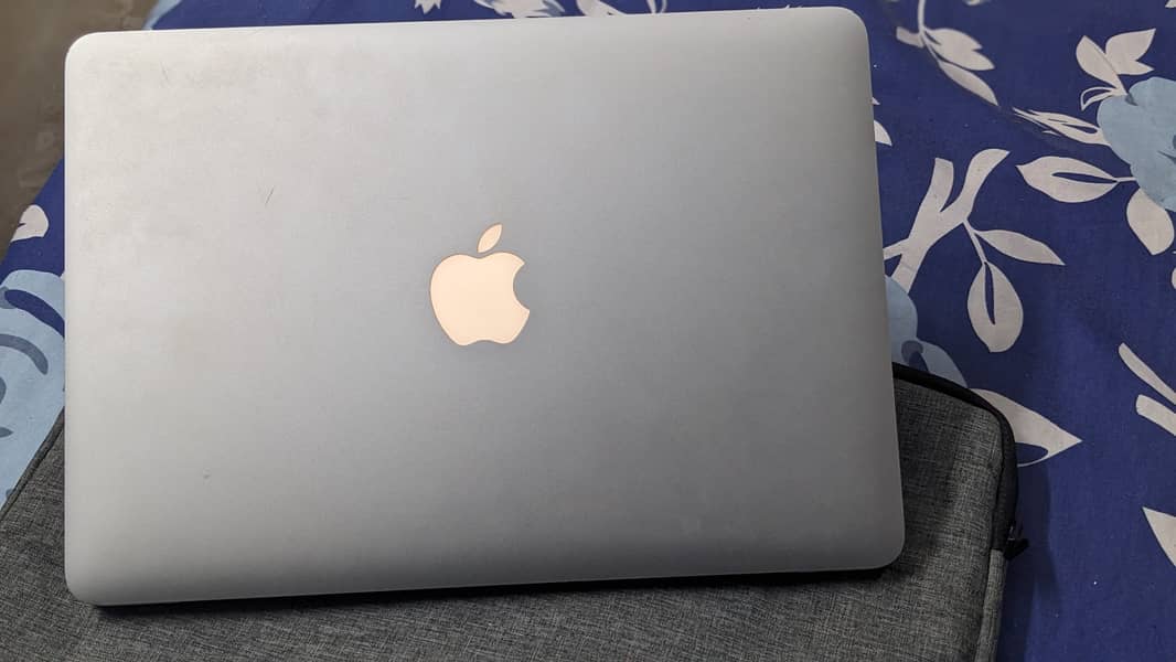 MacBook pro 2015 13" 0