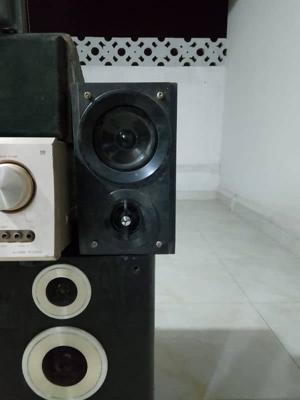 Amplifier Sound System 3