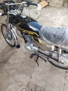 CG 125 special edition  Karachi number