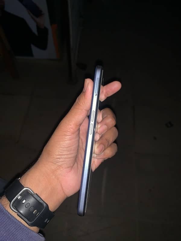 Oppo F17 2