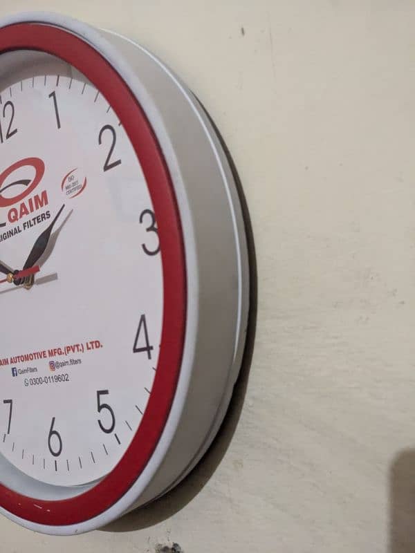 Apni company , office ya academy wagaira ki clocks hum se bunwaein 4