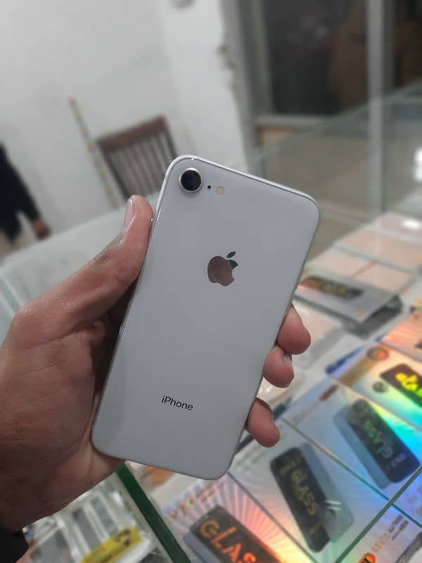 iPhone 8 non pta 0