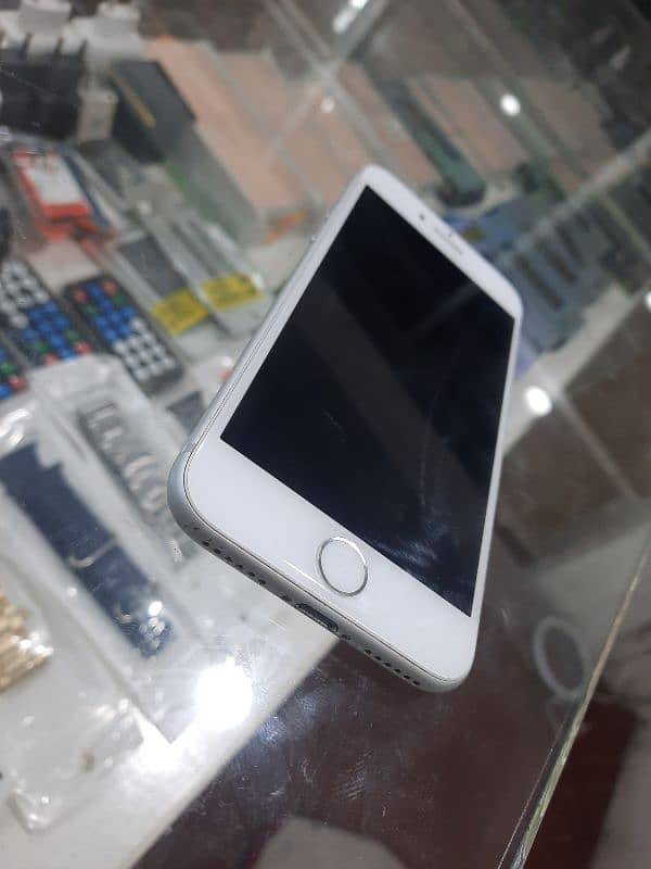 iPhone 8 non pta 1