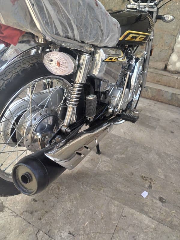 CG 125 special edition  Karachi number 11