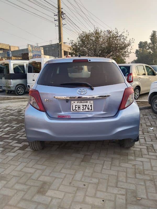 Toyota Vitz 2014 11