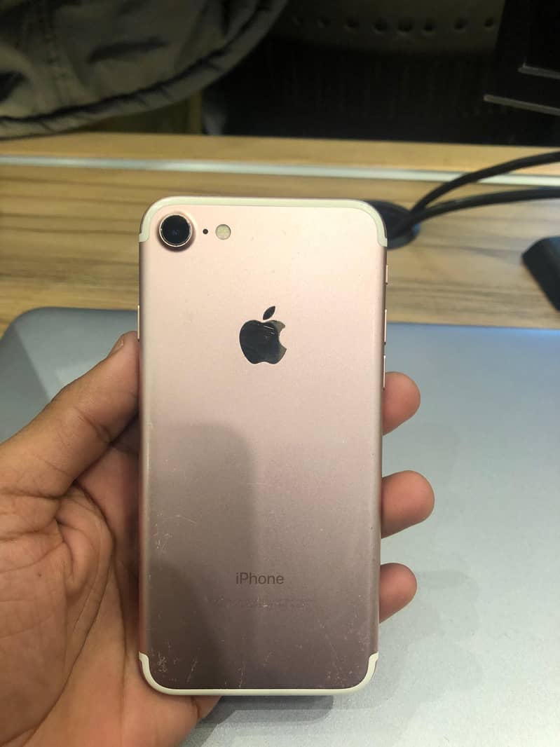 iphone 7 Non PTA 128 GB 1