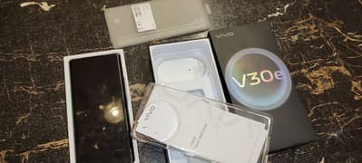 Vivo V30e with box only