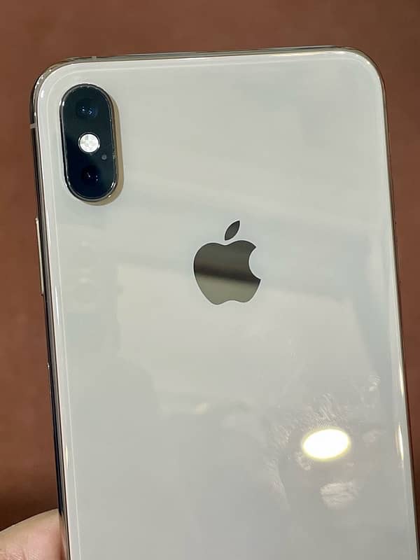 iphone xs max 256gb pta approved 5