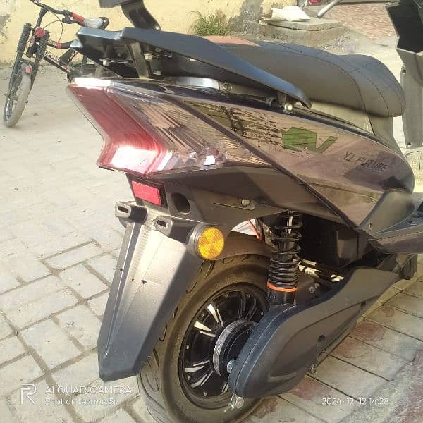 ELECTRIC BIKE 4