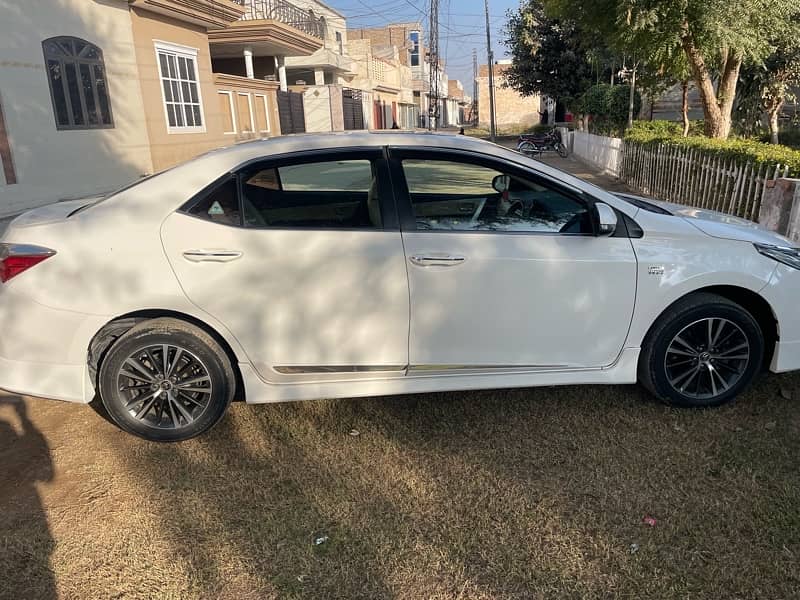 Toyota Altis Grande 2019 3