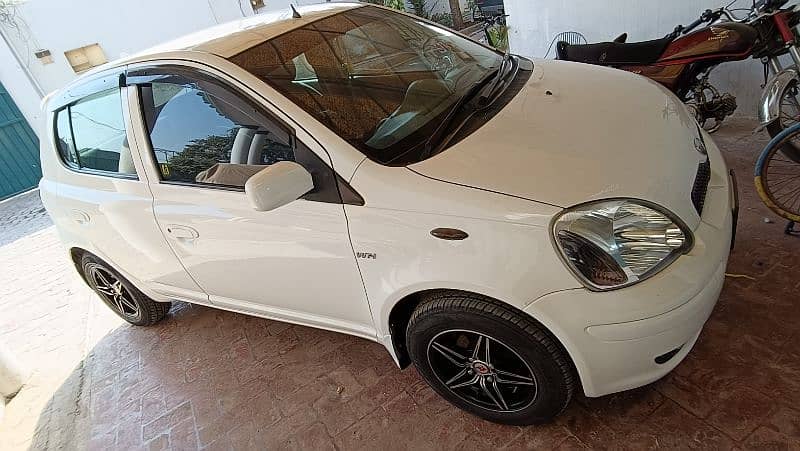 Toyota Vitz 1999/2014 3