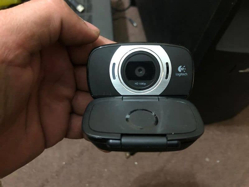 logitech webcam 1080p & 720p 1