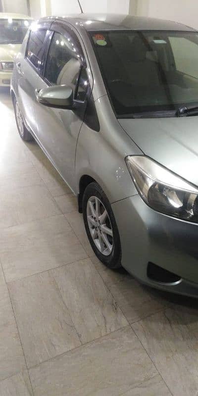 Toyota Vitz 2011 3