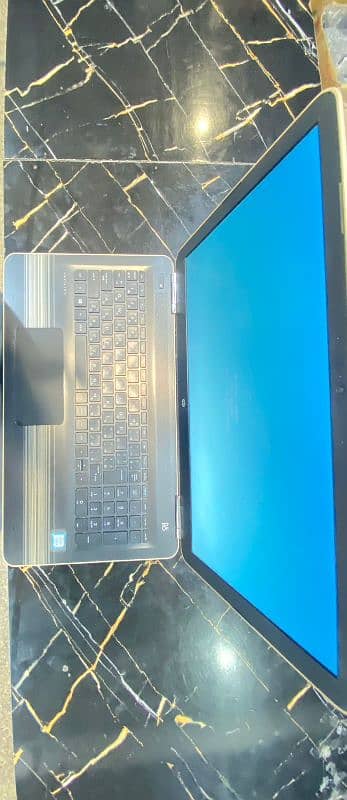 Hp i5 7th gen backlit keyboard with +4hours backup 3