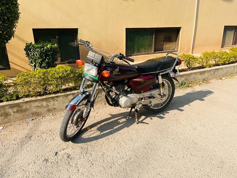 Honda 125 Urgent Sale | Brand New Condion | Genuine 3800 Driven 2