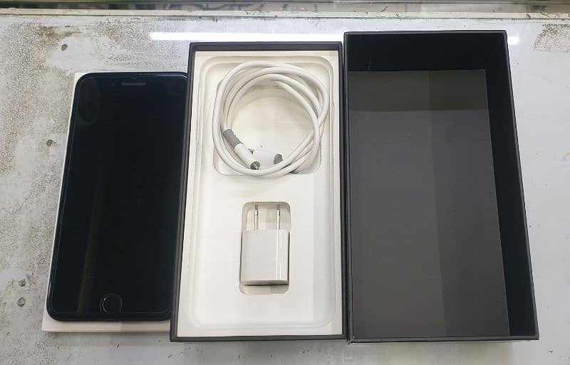 iphone 7 plus 256 GB PTA Approved 1