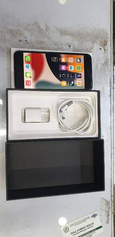 iphone 7 plus 256 GB PTA Approved 4