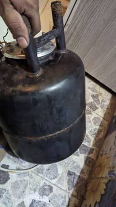 electric gyser chlty chlty off ho gaya hai repair karwana pary ga