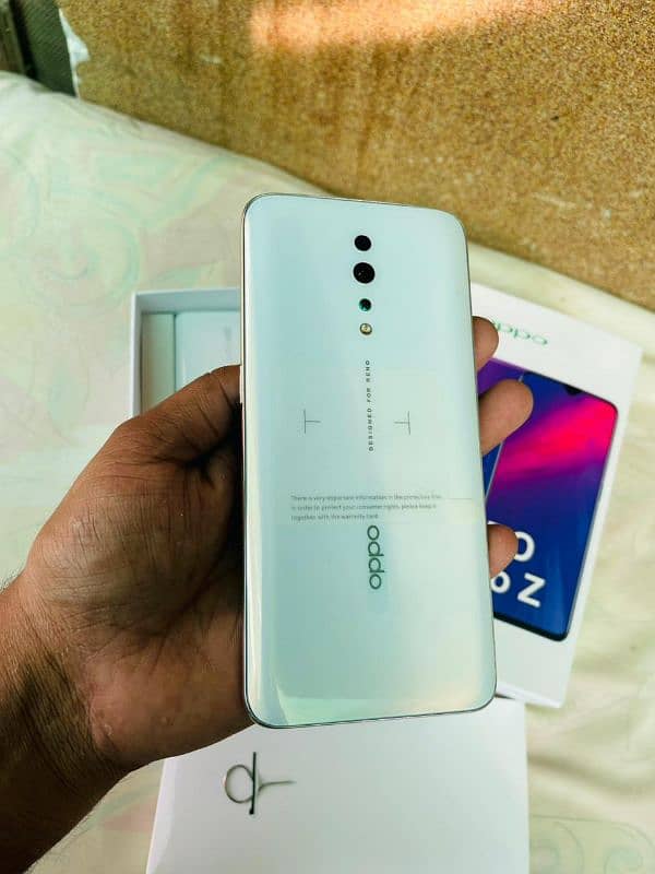 Oppo Reno z urgent sale brand new condition 2