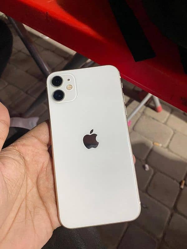 iphone 11 PTA Box 128gb 10/10 0