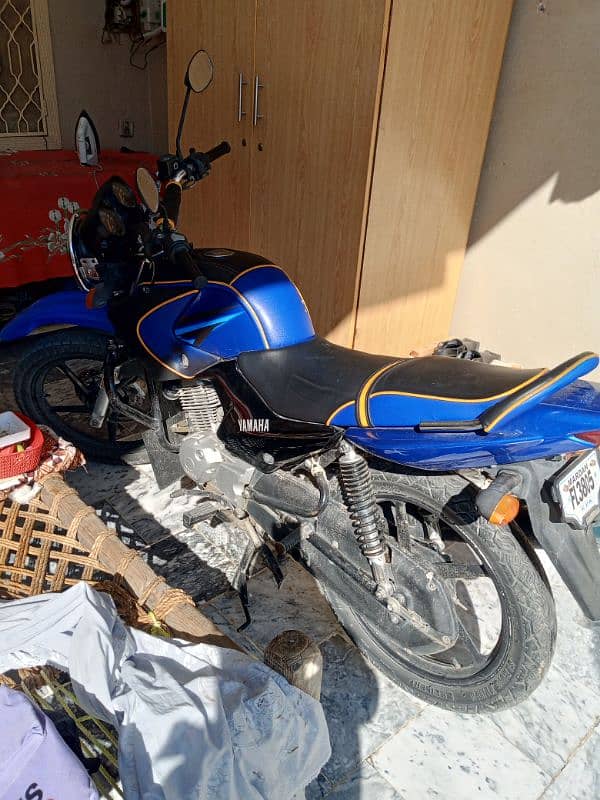 Yamaha YBR 125 BLUE GOOD CONDITION 0