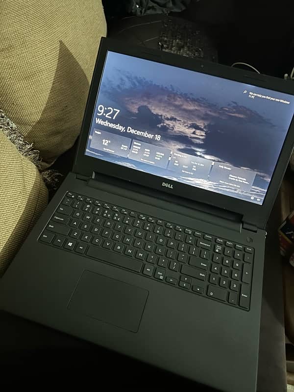 Dell Inspiron 15  3878 2