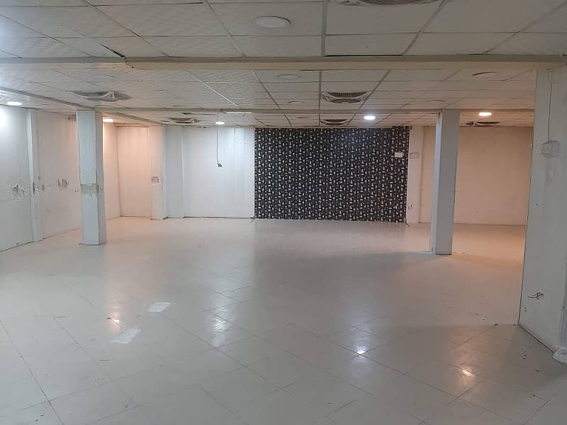 G/11 markaz ground floor 1452sq dubel shop available for rent 1