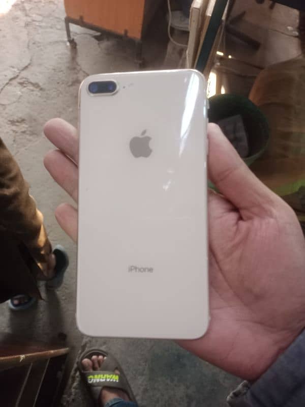 iphone 8+ (PTA) 0