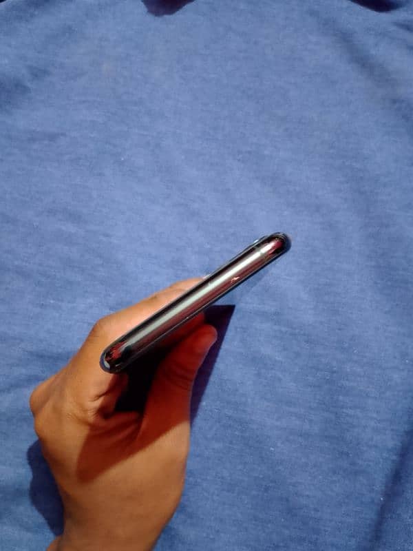 iphone 11 pro max 256 GB PTA approve 4