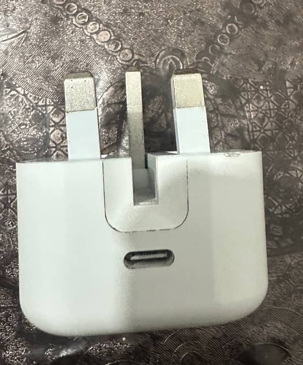 iphone original charger 0