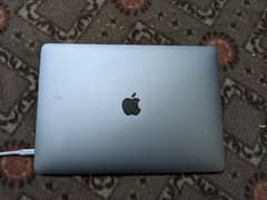 Macbook pro 2019 13inch core i7 16gb + 512gb