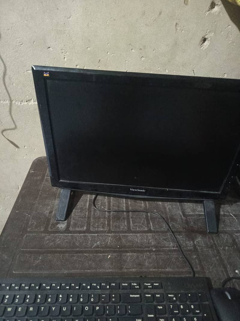 Gaming pc urgent sale 17