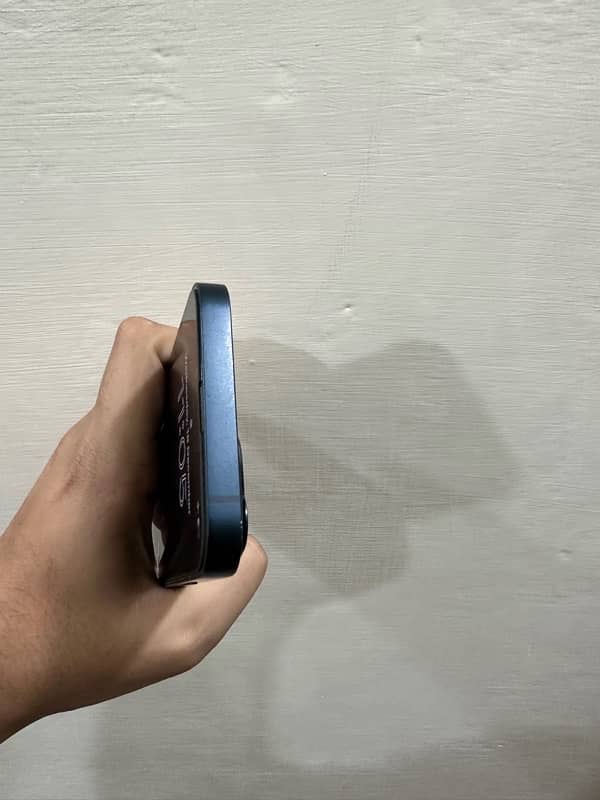 IPHONE 13 128gb (NO EXCHANGE) 2