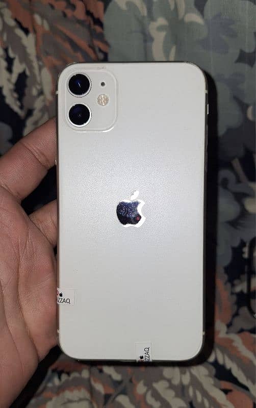 I phone 11 White (128GB) JV nonPTA for Sale 10