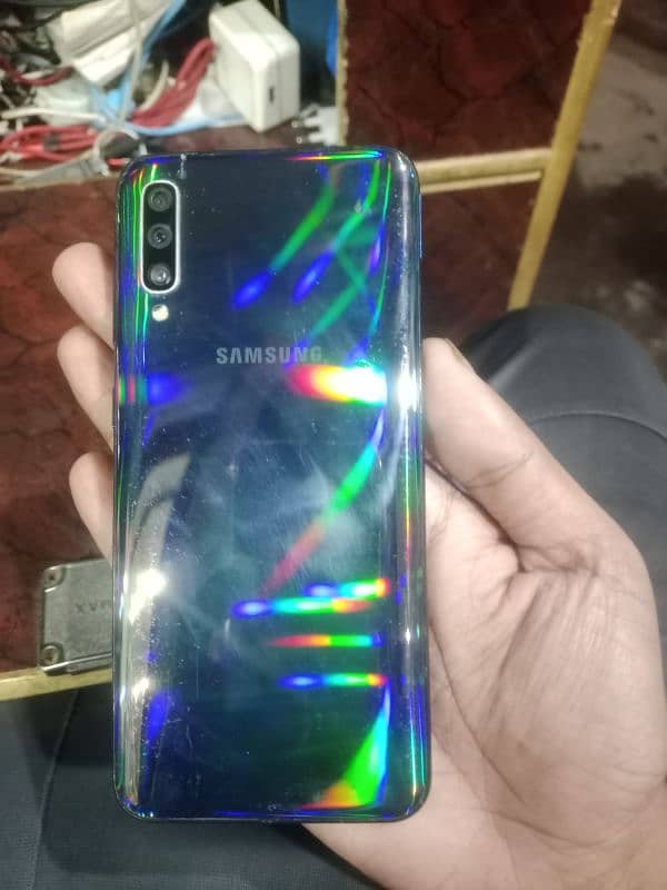 Samsung Galaxy A50 4/128GB 0