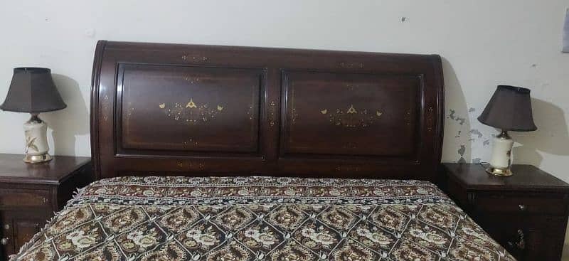 Pure Shesham Wood Bed Set For Sale with mattress and complete set 0