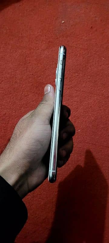 iPhone 11 pro max 256gb non pta 4